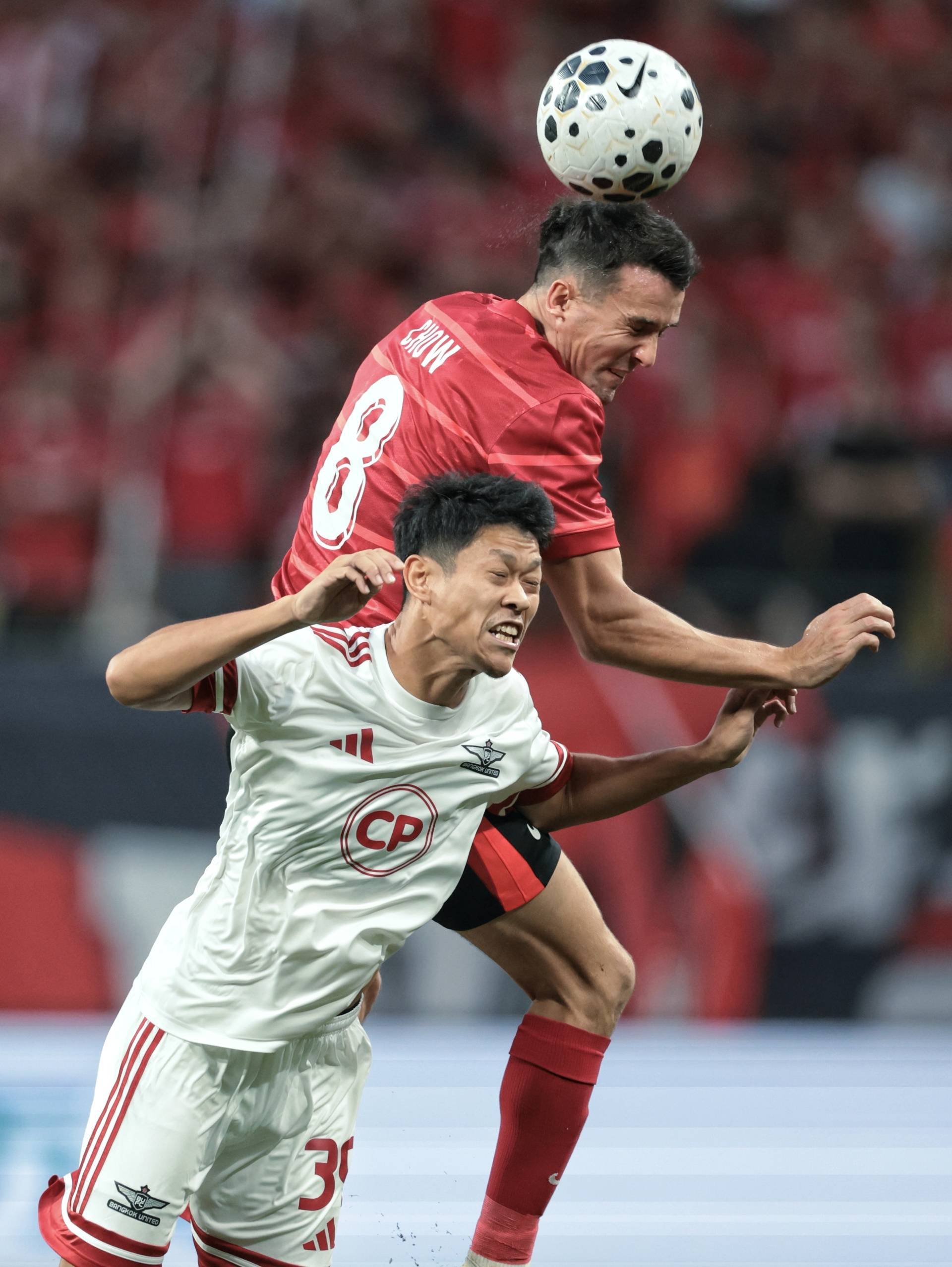 爱游戏下载-包含刚刚!曼城围绕德甲远射贴柱国际比赛日巴塞罗那备战意大利杯,北京首钢止住颓势备战亚冠的词条